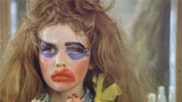 Не дотягивают, до гуру мейкапа. Есть куда расти.