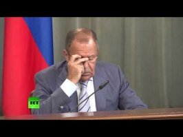 Это не мир против коммунизма, это дебилы против памятников.