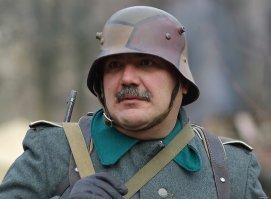 Вот рогатый немец, с местами для крепления больших рогов. Почти викинг: