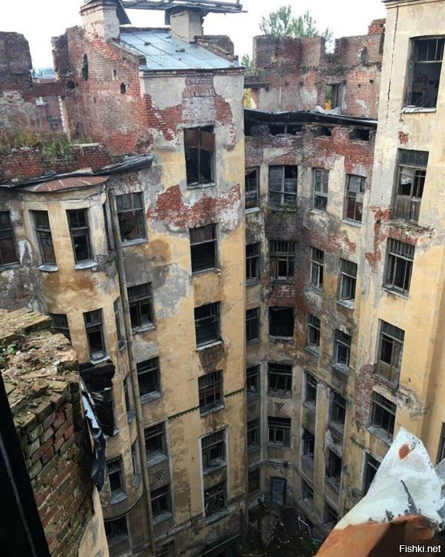 Мой родной Питер.

Фотки 2019г.