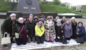 Бунты бывают разные! Чёрные , белые , красные !! Но всем одинаково ..