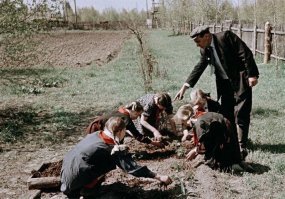 Время было разное, но фотки для этого поста я подобрал только позитивные.

.