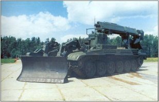 Вот что то терзают меня смутные сомнения по поводу этих чернобыльских самопалов...
Какой смысл надо было колхозить на бульдозер гробы-кабины, когда было навалом специализированной военной техники, как раз и предназначенной для разборки завалов в условиях высокой радиации (после ядерного взрыва). Это те же ИМР, ИМР-2 и их модификации. Они и мощнее (на базе Т-54, Т-72), и универсальнее. У них и отвалы, и манипуляторы с захватами... Техники в Чернобыле хватало, нафига франкенштейнов делать надо было?