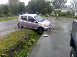 Женщина и автомобиль