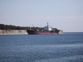 2006. долго корабль стоит