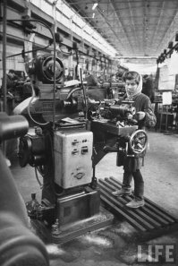 Van Norman Machine Tool Company была американской станкостроительной компанией с конца 19-го века до середины 1980-х годов. Компания была основана в Спрингфилде, штат Массачусетс, США. Основными направлениями деятельности были фрезерные и шлифовальные станки.