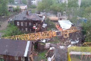 Крановщицей у нее тоже не задалось