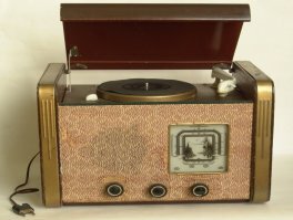 у отца бала такая. в праздники выносили на улицу и двор шел в отрыв