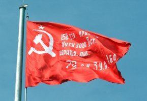 Поздравлю всех с победой "Советского народа" в "Великой отечественной войне" над   "Гитлеровской Германией".