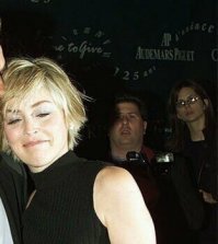 Фотографии Шэрон Стоун с самыми известными актёрами Голливуда, со многими из которых ей приписывали