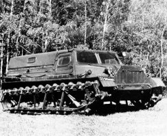 Всё нормально там работало.  Это катково-гусеничный движитель. ГАЗ-47АМА для примера.