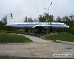 у нас в городке такой стоял в качестве кафе