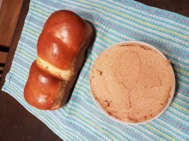 Паштет и молочная булочка