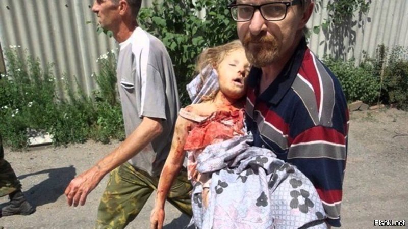 Украинские каратели на Донбассе изнасиловали американского фотокорреспондента