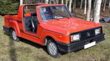 Абсолютно новый кабриолет Lada Bohse Safari без пробега продают в Бельгии