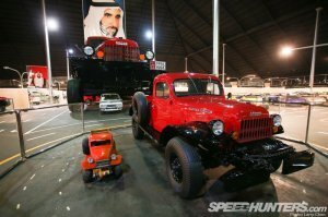 Очень крутой 70-летний Dodge Power Wagon с новым мощным двигателем