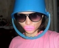 Пройдет лет 40 и внуки начнут откапывать такие фото бабушек.