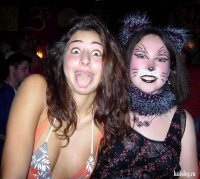 Пройдет лет 40 и внуки начнут откапывать такие фото бабушек.