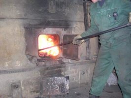 Мужик работал на двух работах.