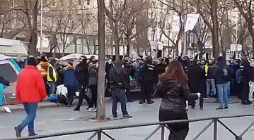 Может он футболист...