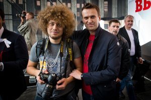 Однако как тонко подмечено...
............."Да одно быдло и недалекие ублюдки лезут в чиновники."..............