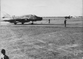 У нас были М4, у них воздухозаборник кондея на гаргроте. М3 духовские. И наш борт 23 красивый.