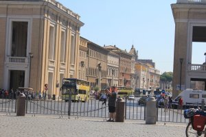 Рим!!! Шикарный город. Но итальянцы в чем-то похожи на наших сочинских: обещанный обед за 20 Евро обошелся в 80... Не жалко, но осадочек остался.