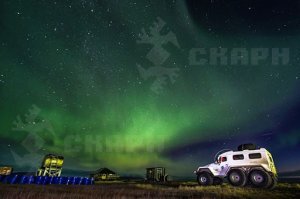 а русские по всей Арктике катаются на треколах