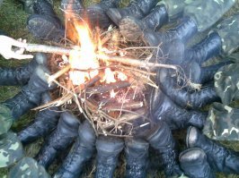 что-то мне не верится, что при СССР солдат с капустой фотографировали на цветную плёнку. Разве что инкор, чтобы обосрать.