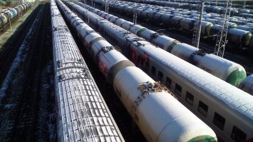 Станция Сортировочная (3-я от Казанского вокзала), фото с моста на подходе к станции.