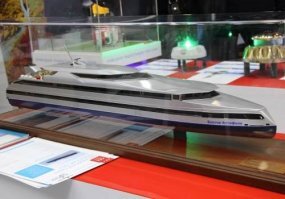 ?????

Средне-Невский судостроительный завод представил пассажирское судно проекта А45-90.2 для Красноярского края.

Макет судна под названием "Виктор Астафьев" размещён на стенде Санкт-Петербурга на Международном арктическом форуме "Арктика – территория диалога", передаёт корреспондент Sudostroenie.info.