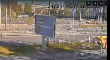 Только мотоцикл двигается прямо по дороге, он не выезжал с эстакады.
Покажи мне где он выезжает с эстакады?
