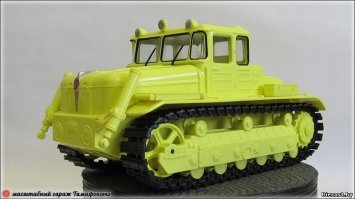 В детстве был ДЭТ игрушечный. Не нашёл фотки, только современная моделька попалась.