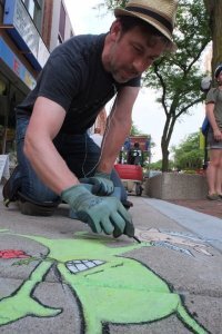 Забавный и умный стрит-арт из города Энн-Арбор