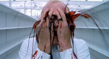 Художник из России уводит в мир кошмаров