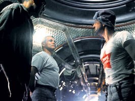 Ага,помню нашего космонавта в "Армагеддон".