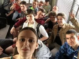 Тото Путинская Россия,когда вас немного дубинкой по ногам побьют и в живот дадут чтобы не рыпался,потом аккуратно в автозак,где все селфи делают. Америка святая страна.