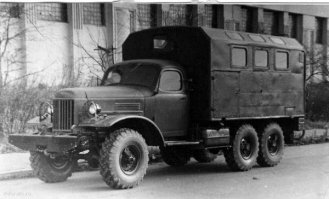 Совсем кустарщина. Мастерские на колёсах в моём понимании всегда были в КУНГах. Что военные, что гражданские.