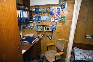 В источнике написано что это каюта командира ТК-208 «Дмитрий Донской»
