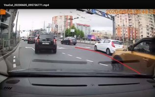 Для особо одаренных
По стопкадрам разметил границы полосы у автора