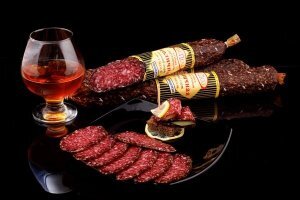 Журналисты из Китая признали  самой вкусной русскую колбасу