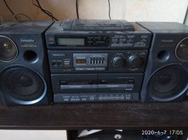 Отдам даром, любителю повозиться с аппаратурой. Работает только радио , но думаю что остальное можно тоже починить . Одинцово , самовывоз