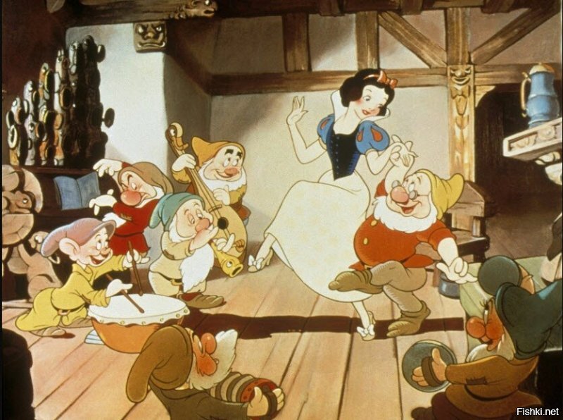 Мультфильм «Белоснежка и семь гномов» 1937 года, получил "Оскар", он был знаковым в развитии анимации. Данный мультфильм сочетал в себе все: цвет и звук, сюжет и то, что он был полнометражным.
Посмотрите ролик, этому мультику уже 83 года!