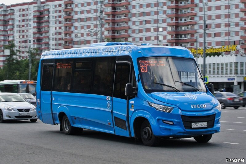 Никто ни у кого не отжимал.Все московские маршрутчики "ООО",работают по договору с "Мосгортрансом" по жёстким правилам.Отличные микроавтобусы "Фиаты","Форды","Ивеко","Мерины" российской сборки с кондиционерами и удобными,чистыми салонами и ездят строго по правилам.Полная видеофиксация всего и навигация ГЛОНАСС.В салоне вся информация по маршруту и звуковые объявления об остановках.Мне есть с чем сравнивать.Поездил в газельках с дырами в полу.
