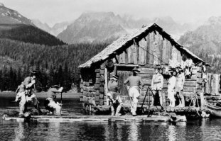 "Чингачкук Большой Змей"