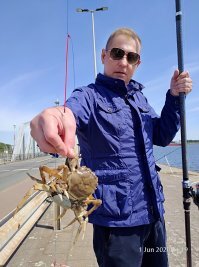 Я за 3 недели наверстал все упущенное на карантине . Жена правда еще не знает что я в субботу ночью сваливаю в море :) решили у ламанша посидеть , макрель пошла :)