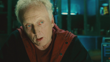 Этот мужик хорошо бы наказал этих алководил