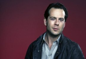 Детективное агентство "Лунный свет" смотрел с удовольствием.