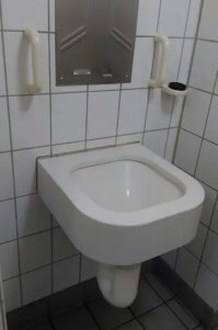 Блювотницы уже давно изобрели.