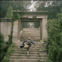 Лестница к дому Пэй-Мэя